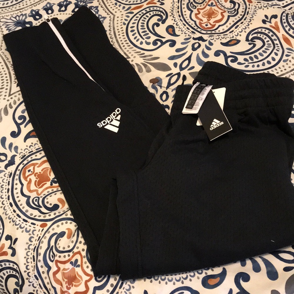 Adidas women’s joggers size small